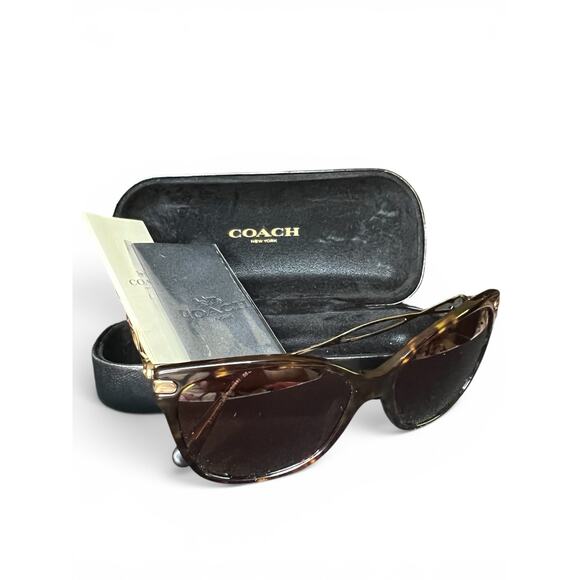 Coach Polarized Butterfly Sunglasses Tortoise shell Gold hardware Case & Cloth main image 11